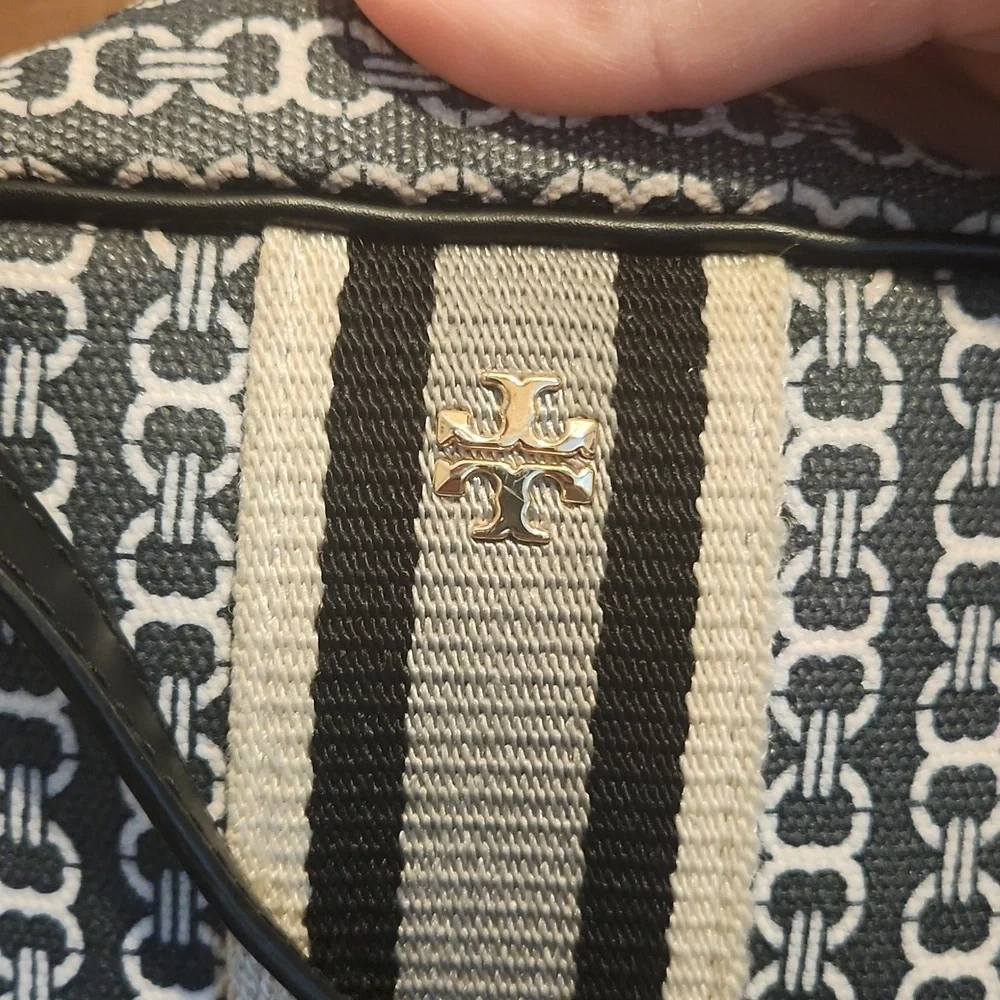 Tory Burch tory burch
